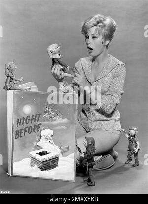 BARBARA EDEN IN DER WUNDERVOLLEN WELT DER BRÜDER GRIMM (1962), REGIE HENRY LEVIN. Kredit: M.G.M. / Album Stockfoto