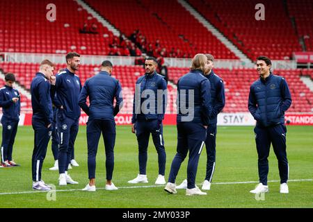 Middlesbrough, Großbritannien. 04. Februar 2023. Spieler von Blackpool besichtigen das Spielfeld vor dem Sky Bet Championship-Spiel Middlesbrough gegen Blackpool im Riverside Stadium, Middlesbrough, Großbritannien, 4. Februar 2023 (Foto von Ben Early/News Images) in Middlesbrough, Großbritannien, am 2./4. Februar 2023. (Foto: Ben Early/News Images/Sipa USA) Guthaben: SIPA USA/Alamy Live News Stockfoto