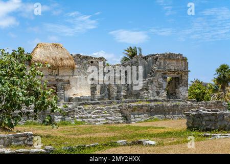 Das Haus der Halach Uinic an der alten Maya-Stätte von Tulum, Yucatán Halbinsel, Mexiko Stockfoto