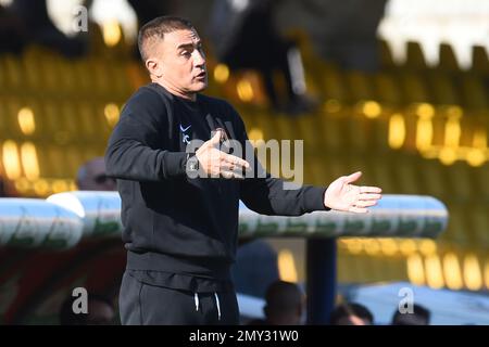 Benevento, Italien. 04. Februar 2023. Fabio Cannavaro Coach af Benevento Calcio gestikuliert beim Spiel der Serie B zwischen Benevento Calcio gegen Venezia FC im Stadio Ciro Vigorito Credit: Independent Photo Agency/Alamy Live News Stockfoto