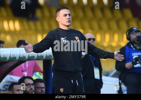 Benevento, Italien. 04. Februar 2023. Fabio Cannavaro Coach af Benevento Calcio gestikuliert beim Spiel der Serie B zwischen Benevento Calcio gegen Venezia FC im Stadio Ciro Vigorito Credit: Independent Photo Agency/Alamy Live News Stockfoto