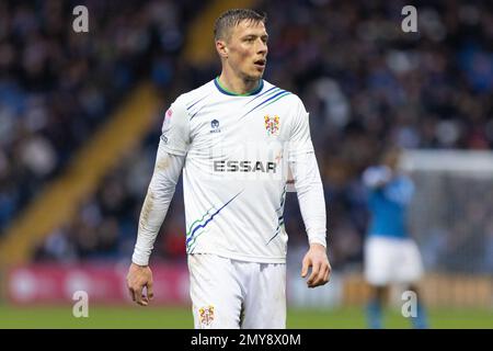 Stockport, Großbritannien. 4. Februar 2023 Tom Davies #5 von Tranmere Rovers während des Spiels der Sky Bet League 2 Stockport County vs Tranmere Rovers im Edgeley Park, Stockport, Großbritannien, 4. Februar 2023 (Foto: Phil Bryan/Alamy Live News) Stockfoto