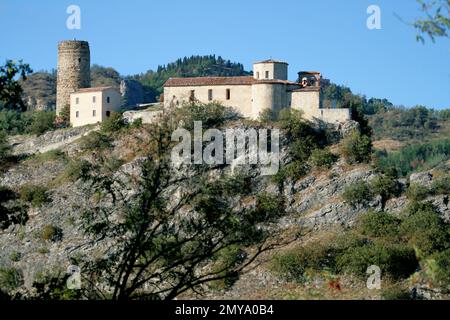 Beeindruckende Kapelle auf dem Hügel italien Stockfoto