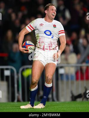 04. Januar 2023 - England gegen Schottland - Guinness Six Nations - Twickenham Stadium Max Malins von England feiert seinen ersten Versuch während des Spiels der sechs Nationen gegen Schottland. Bild : Mark Pain / Alamy Live News Stockfoto