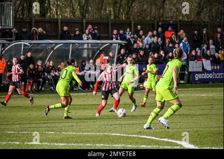 Sunderland AFC Mittelfeldspieler Abbey Joice tritt beim FA Cup gegen Manchester United Women an. Stockfoto