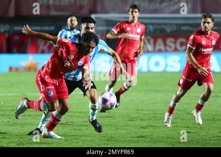 Buenos Aires, Argentinien, 4. Februar 2023, von Argentinos JRS während eines Spiels für die 2. Runde des argentinischen Liga Profesional de Fútbol Binance Cup im Libertadores-Stadion (Foto: Néstor J. Beremblum) Kredit: Néstor J. Beremblum/Alamy Live News Stockfoto