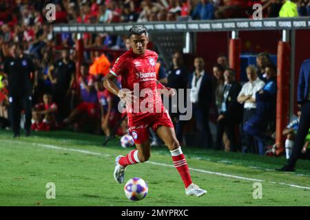 Buenos Aires, Argentinien, 4. Februar 2023, von Argentinos JRS während eines Spiels für die 2. Runde des argentinischen Liga Profesional de Fútbol Binance Cup im Libertadores-Stadion (Foto: Néstor J. Beremblum) Kredit: Néstor J. Beremblum/Alamy Live News Stockfoto