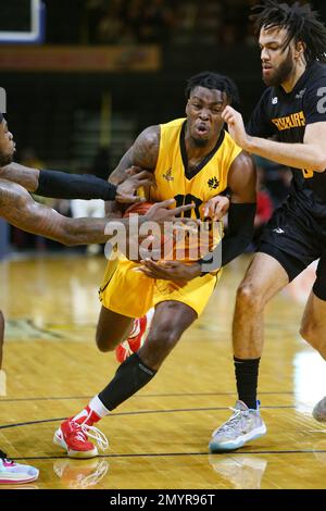 London Ontario Canada, 4. 2023. Februar besiegte der London Lightning die Sudbury 5 in einem harten Spiel. Mike Nuga (10) vom London Lightning. Luke Durda/Alamy Stockfoto