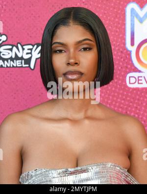 4. Februar 2023, Burbank, Kalifornien, USA: Diamond White nimmt an der Premiere der Fernsehserie „Marvel's Moon Girl and Devil Dinosaur“ Teil. (Kreditbild: © Billy Bennight/ZUMA Press Wire) NUR REDAKTIONELLE VERWENDUNG! Nicht für den kommerziellen GEBRAUCH! Stockfoto