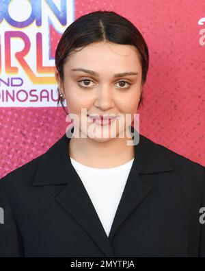 4. Februar 2023, Burbank, Kalifornien, USA: Ariela Barer nimmt an der Premiere der Fernsehserie „Marvel's Moon Girl and Devil Dinosaur“ Teil. (Kreditbild: © Billy Bennight/ZUMA Press Wire) NUR REDAKTIONELLE VERWENDUNG! Nicht für den kommerziellen GEBRAUCH! Stockfoto