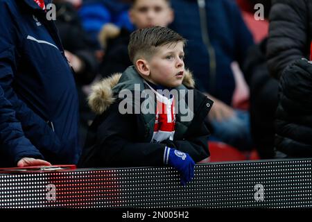 Middlesbrough, Großbritannien. 04. Februar 2023. Ein Fan von Middlesbrough während des Sky Bet Championship-Spiels Middlesbrough vs Blackpool im Riverside Stadium, Middlesbrough, Großbritannien, 4. Februar 2023 (Foto von Ben Early/News Images) in Middlesbrough, Großbritannien, am 2./4. Februar 2023. (Foto: Ben Early/News Images/Sipa USA) Guthaben: SIPA USA/Alamy Live News Stockfoto