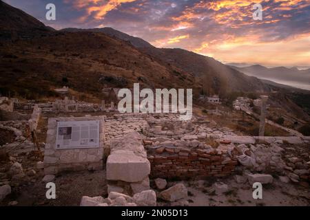 Die antike Stätte Sagalassos, eingebettet in das Taurusgebirge, gehört zu den am besten erhaltenen antiken Städten des Landes. Stockfoto