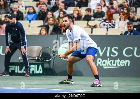 Athen, Lombardei, Griechenland. 5. Februar 2023. ALEXANDROS SKORILAS von Griechenland am zweiten Tag des Davis Cup World Group I Play-off zwischen Griechenland und Ecuador im Olympischen Athletikzentrum von Athen „Spiros Louis“ am 5. Februar 2023 in Athen, Griechenland. (Kreditbild: © Stefanos Kyriazis/ZUMA Press Wire) NUR REDAKTIONELLE VERWENDUNG! Nicht für den kommerziellen GEBRAUCH! Stockfoto