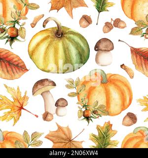Wasserfarbenes, nahtloses Muster im Herbst. Handgezeichnete Textur mit roten, gelben und orangefarbenen Baumblättern, Kürbis und Pilzen auf weißem Hintergrund. Beau Stockfoto