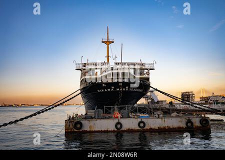 Yokohama, Präfektur Kanagawa, Japan. 5. Februar 2023. Hikawa Maru (æ°·å·ä¸¸), ein historischer Ozeandampfer in Yokohama, Japan. Es wurde 1929 gebaut und wurde bis 1960 als Passagierschiff betrieben. Heute ist es als Museumsschiff erhalten, das den Lebensstil japanischer Passagiere während seiner Betriebszeit zeigt. (Kreditbild: © Taidgh Barron/ZUMA Press Wire) NUR REDAKTIONELLE VERWENDUNG! Nicht für den kommerziellen GEBRAUCH! Stockfoto
