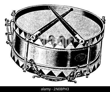 Gravur einer Trommel aus dem 19. Jahrhundert (isoliert auf Weiß). Veröffentlicht in Systematischen Bildern-Atlas zum Conversations-Lexikon, Ikonographische Encyklopaedi Stockfoto