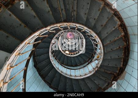 Die Treppe zum Leuchtturm Phare de la Coubre, der fünfthöchste von Frankreich und der höchste des Departements Charente-Maritime Stockfoto