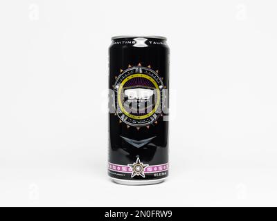 Monster Energy Dub Edition „BFC“ 32oz Getränk. Große Energy-Drink-Dose mit goldenem DUB-Logo. Die Größe 946ml wurde 2009 auf dem US-Markt verkauft Stockfoto