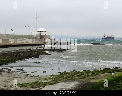 Thessaloniki Küste im Winter mit Nordwind Stockfoto