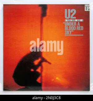 LP Cover von Under a Blood Red Sky, ein Live-Album der irischen Rockband U2, das 1983 veröffentlicht wurde Stockfoto