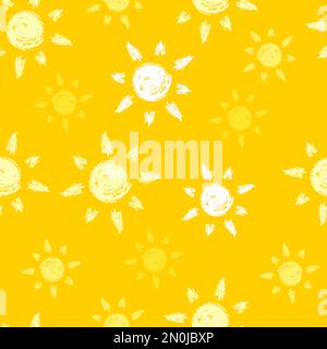 Hand drawn Seamless pattern with Cute Chalk Sun. Hand drawn Simple Sunshine symbol Pattern. Stock Vektor