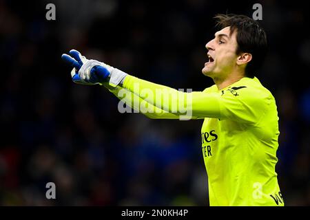 Mailand, Italien. 05. Februar 2023 Ciprian Tatarusanu vom AC Mailand zeigt während des Fußballspiels der Serie A zwischen dem FC Internazionale und dem AC Mailand. Kredit: Nicolò Campo/Alamy Live News Stockfoto