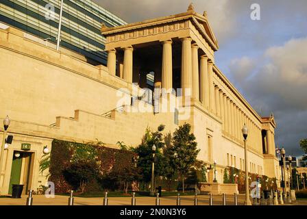 Soldier Field, Heimstadion der American Football-Mannschaft Chicago Bears, ist wie ein griechischer Tempel gestaltet und dient als Militärdenkmal Stockfoto