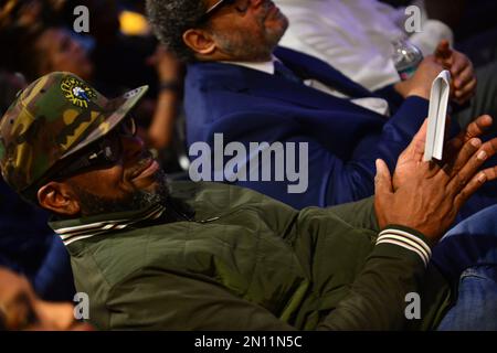 Luther Campbell und Michael Eric Dyson beim Black History Month Fireside Chat mit Michael Eric Dyson und Luther Campbell, veranstaltet von Bürgermeister Wayne Messam am Miramar Cultural Center im Miramar Cultural Center in Miramar, Florida. 04 Feb. 2023 Guthaben: mpi10/MediaPunch Stockfoto