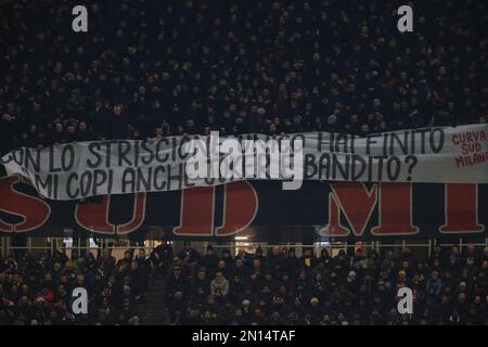 Mailand, Italien. 05. Februar 2023. Während der italienischen Serie A, Fußballspiel zwischen dem FC Internazionale und dem AC Mailand am 05. Februar 2023 im Stadion San Siro, Mailand, Italien. Foto: Ndrerim Kaceli Kredit: Unabhängige Fotoagentur/Alamy Live News Stockfoto