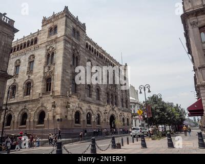 Der aufwendige Palacio de Correos de Mexico (Postpalast) wurde 1907 erbaut und fungiert noch immer als zentrales Postamt, Mexiko-Stadt, Mexiko Stockfoto