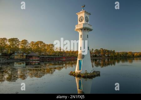 Roath Park Lighthouse, Cardiff, South Wales, Wales, Vereinigtes Königreich, Europa Stockfoto