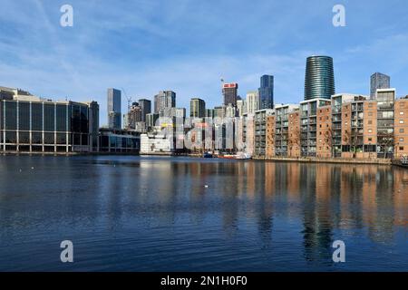 Millwall Outer Dock, London Docklands, Großbritannien, mit Blick nach Norden Stockfoto