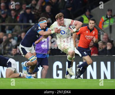 Englands Ollie Chessum während des Guinness Six Nations Calcutta Cup-Spiels zwischen England und Schottland im Twickenham Stadium in London, Großbritannien, 04. Stockfoto