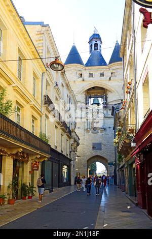 Bordeaux ist eine Hafenstadt am Fluss Garonne im Departement Gironde im Südwesten Frankreichs. Es ist die Hauptstadt der Region Nouvelle-Aquitanien, wie wir Stockfoto