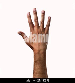 Die afrikanische Männerhand zeigt die fünf isolierten Finger auf weißem Hintergrund Stockfoto