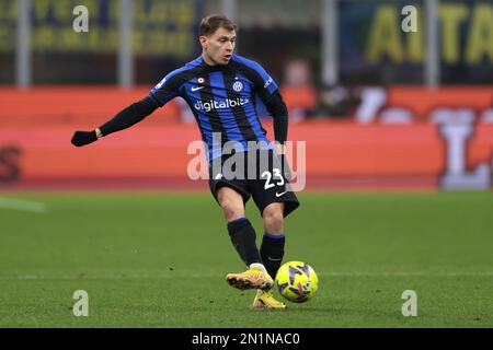 Mailand, Italien, 5. Februar 2023. Nicolo Barella vom FC Internazionale beim Spiel der Serie A in Giuseppe Meazza, Mailand. Der Bildausdruck sollte lauten: Jonathan Moscrop/Sportimage Stockfoto