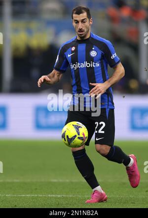 Mailand, Italien, 5. Februar 2023. Henrikh Mkhitaryan vom FC Internazionale beim Spiel der Serie A in Giuseppe Meazza, Mailand. Der Bildausdruck sollte lauten: Jonathan Moscrop/Sportimage Stockfoto