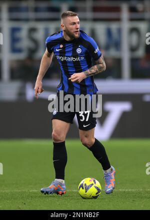 Mailand, Italien, 5. Februar 2023. Milan Skriniar vom FC Internazionale während des Spiels der Serie A in Giuseppe Meazza, Mailand. Der Bildausdruck sollte lauten: Jonathan Moscrop/Sportimage Stockfoto