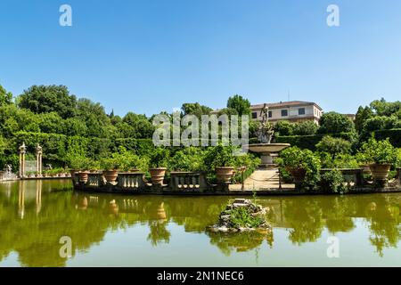 Rund um die Boboli-Gärten, ein schöner öffentlicher Ort im Herzen von Florenz Stockfoto