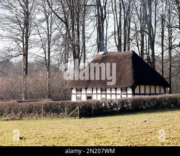 Abernodwydd Farmhouse, St. Fagan's National Museum of History / walisisches Leben. Vom Januar 2023. Winter Stockfoto