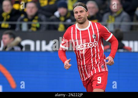 DORTMUND - Lucas Holer von SC Freiburg während des Bundesliga-Spiels zwischen Borussia Dortmund und SC Freiburg am Signal Iduna Park am 4. Februar 2023 in Dortmund. AP | niederländische Höhe | GERRIT VON KÖLN Stockfoto