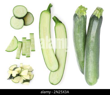 Set frischer reifer Zucchinis auf weißem Hintergrund, Draufsicht Stockfoto