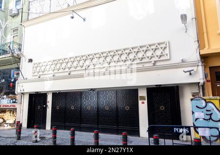 Neve-Shalom-Synagoge im Karaköy-Viertel von Beyoğlu, Istanbul, Türkei. Stockfoto