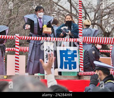 Der ehemalige japanische Wrestler Kenta Kobashi nimmt am 3. Februar 2023 an der Beerenwurfzeremonie im Ikegami Honmonji Tempel in Tokio, Japan, Teil. Kredit: AFLO/Alamy Live News Stockfoto