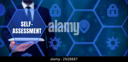 Schreiben mit Anzeige von Text Selbstbewertung. Ein Wort für Stolz und Selbstvertrauen. Setzen Sie sich für sich ein Stockfoto