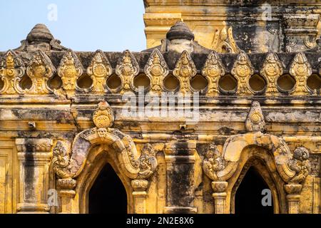 Maha Aungmye Bonzan Kloster aus Ziegeln und Stuck, Inwa, Myanmar, Inwa, Myanmar Stockfoto