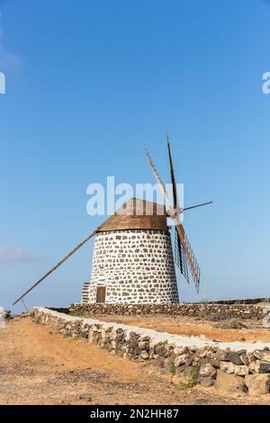 Alte Windmühle bei Villaverde, Fuerteventura Stockfoto