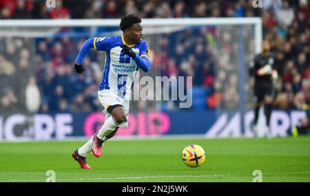 Tariq Lamptey von Brighton während des Premier League-Spiels zwischen Brighton & Hove Albion und AFC Bournemouth im American Express Community Stadium , Brighton , Großbritannien - 4. Februar 2023 Photo Simon Dack/Tele Images. Nur redaktionelle Verwendung. Kein Merchandising. Für Fußballbilder gelten Einschränkungen für FA und Premier League. Keine Nutzung von Internet/Mobilgeräten ohne FAPL-Lizenz. Weitere Informationen erhalten Sie von Football Dataco Stockfoto