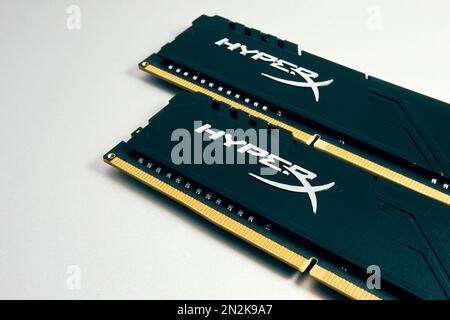 Nahaufnahme der HyperX DDR RAM-Module. RAM-Module für Gaming-PCs Stockfoto