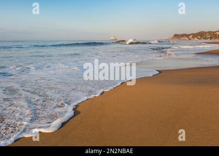 Wunderschöner Zipolite Strand in Mexiko. Stockfoto